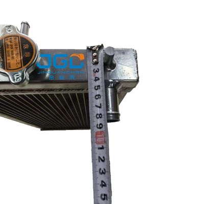 Hoog - de radiator van de kwaliteitstank voor PC20-graafwerktuigradiator 22L-03-21111