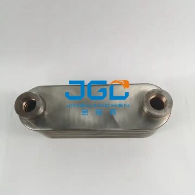 De Kern van de de Oliekoeler VOE20450897 20715681 van graafwerktuigec240 EC290 Motoronderdelen
