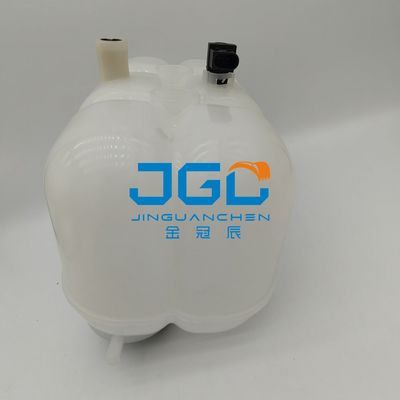 Het graafwerktuig Accessories 17411509 17411510 is op de Hulp het Watertank van EC200D EC210D van toepassing
