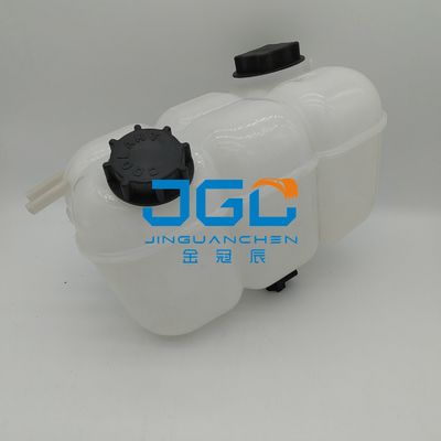 Het graafwerktuig Accessories 17411509 17411510 is op de Hulp het Watertank van EC200D EC210D van toepassing