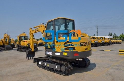 E660F 665 655 60 65 55 Graafmachine Voor- en achterwindscherm, linker- en rechterdeuren, bovenste en onderste voorruit