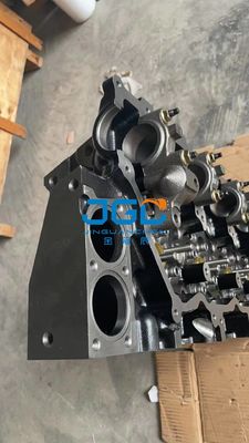 Deeltjes van graafmachines voor dieselmotoren 4HK1 6hk1 Cylinderkop Assy 4HK1 Cylinderkop assemblage 8980083636