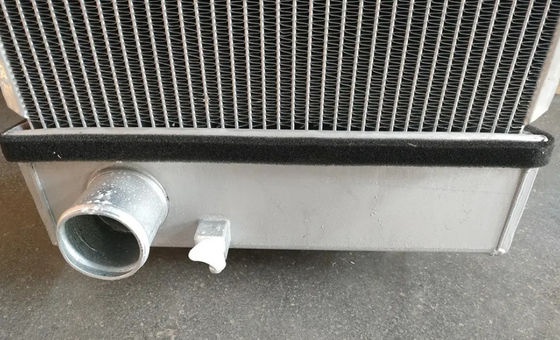 PC200-8 PC220-8 PC220LC-8 PC240-8 PC240LC-8 Radiator voor graafmachines 206-03-21412 206-03-21411