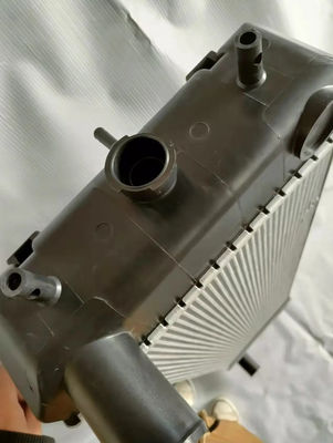 ZAX240-3 ZAX250-3 ZAX260-3 ZAX270-3 ZAX280-3 ZAX360W-3 Radiator voor graafmachines 4650355
