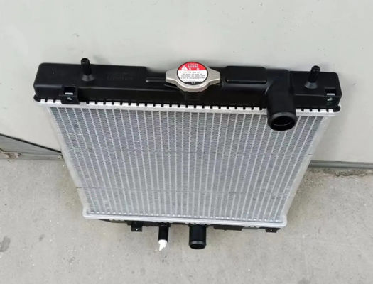 Warm verkoop K7561-85210 RTV900 Graafmachine Radiator Aluminium materiaal