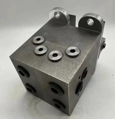 Speciaal model onderklep voor de hydraulische montage van de graafmachine SK135RS