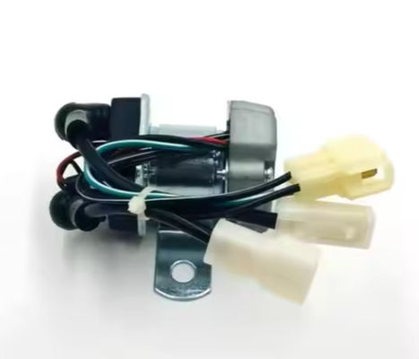 6BB1 6WG1 6HK1 Relais van de graafmachine 1-82553-039-1 0-25000-7832 24V Starter Relais