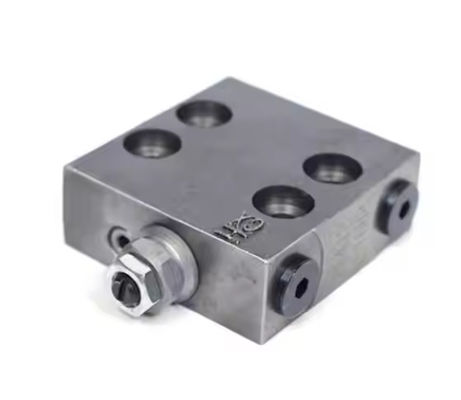 Graafmachine Hydraulische Onderdelen PC130-7 PC160-7 Drukreduceer- en Overstroomventiel 702-21-55100 7022155100 PC118 PC128 PC130 Reduceerventiel
